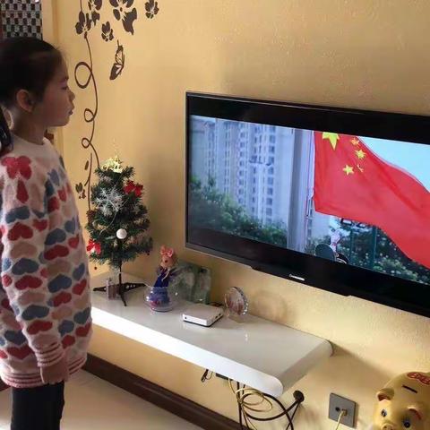 不忘初心跟党走 守土尽责战疫情           杨士岗学校2019年——2020年下学期第 一次升旗仪式纪实