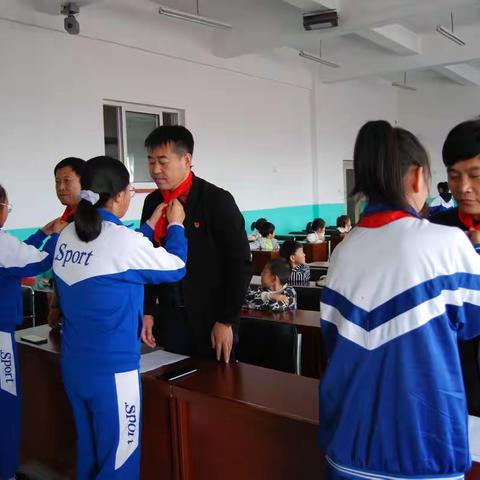 “请党放心 强国有我 ”  ——杨士岗学校2021年新队员入队仪式