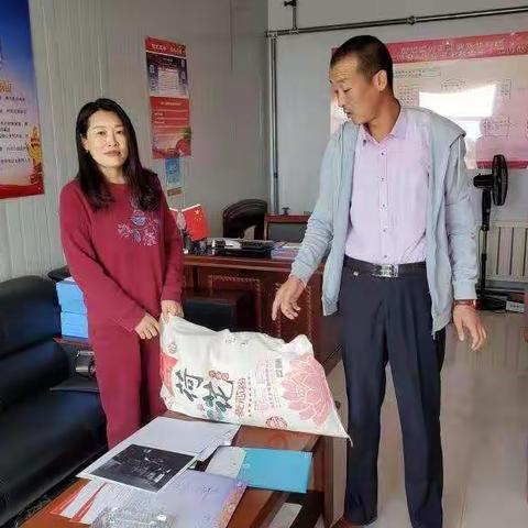 精准扶贫送温暖 结对帮扶情相连——呼和浩特市第二十一中学开展精准扶贫送温暖活动