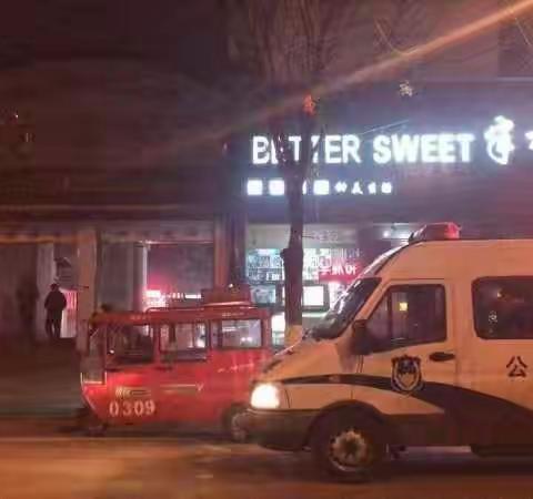 我局“百警千人大巡防”行动中连续查处两起非法买卖烟花爆竹案件