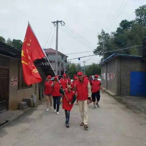 西滨尤口爱心群到七斗村慰问困难群众（第十六期）