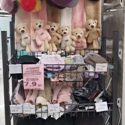 公安路店换季陈列图片