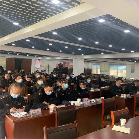 黄鹤楼街召开城管工作调度大会暨垃圾分类工作推进部署会