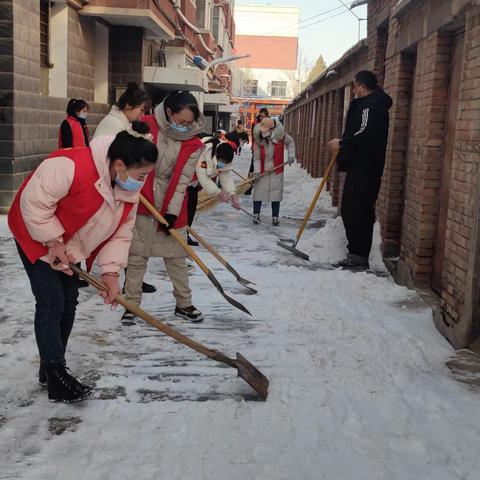 【幸福邻里·邻里情】除雪护航，志愿服务清出“爱心路”