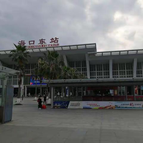 龙华区政府王才华副区长深入城西镇推进“两站”巩卫迎检工作