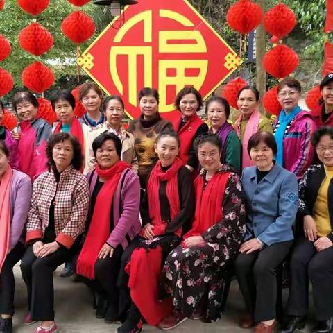 女神们在美丽南方木棉匠园的风采 ————2018三八活动