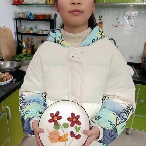 【爱劳动·爱生活】我有巧手，“果”然精彩——401班寒假劳动课程之“水果拼盘”篇