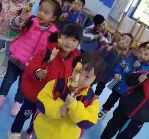 小三班家政课《糖葫芦》