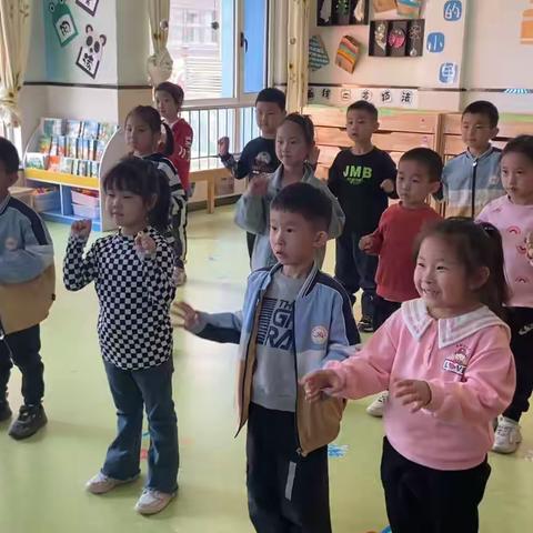 神木市第二十幼儿园“我是小小演说家”四月汇报