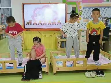 中二班幼儿自我服务培养记录