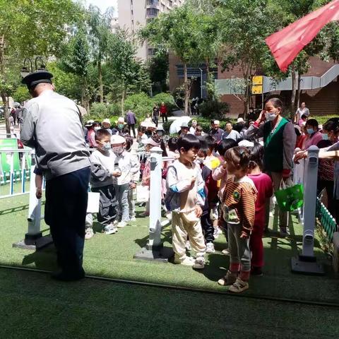 用爱奉献一生——临夏市第十六幼儿园见习第四天