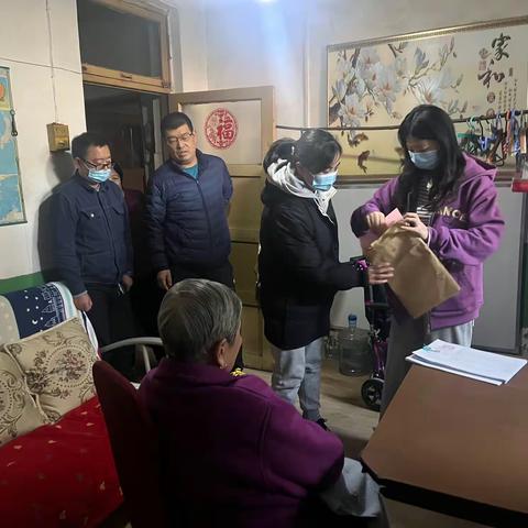 杆石桥：七一小区社区入户走访困难帮扶救助家庭