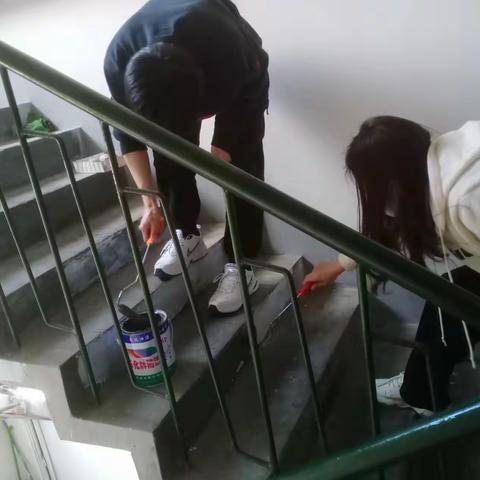 杆石桥：双报到单位助力社区创城