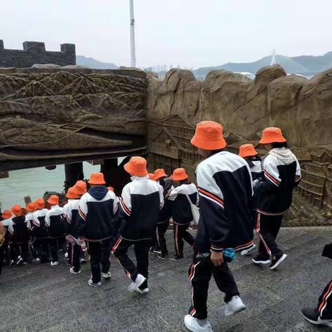 赏壮美三峡，学长江文化——宜都市外国语学校八年级研学旅行活动掠影 (二)