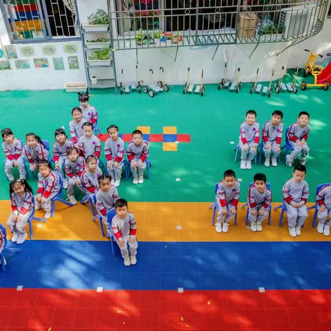 月亮湾幼儿园2021大二班毕业留念相册