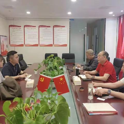 省军促会领导与建设银行成都岷江支行荣华南路支行领导座谈交流
