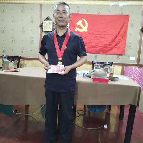 庆祝“七一”  感受党恩