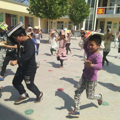 警钟长鸣，勿忘国难——东吕村小学防震演练