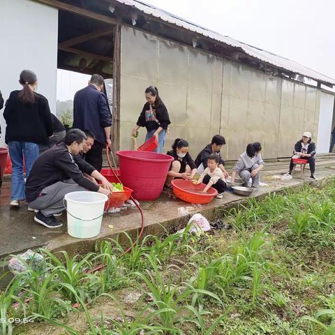 溆浦县林业局工会野炊活动