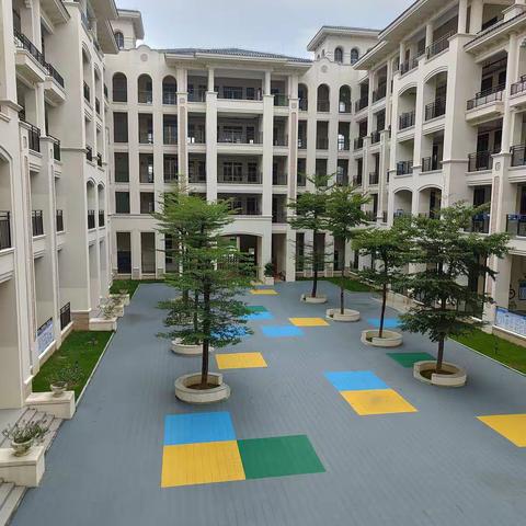 你好！2022~（2021级六班群星班）