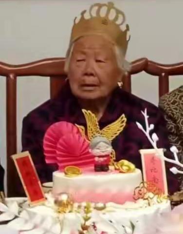 婆婆九十大寿团聚（202210.2）