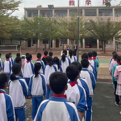 崖州区三更小学迎接2022春季入学