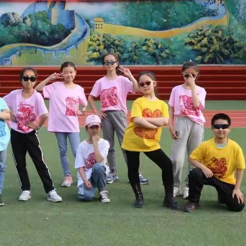 童心向党  梦随心飞  ——远东一小版画实践工作坊主题创作展