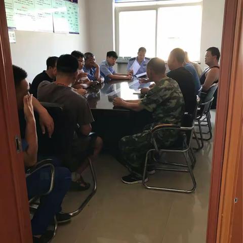 海港分局驻操营派出所召开涉爆单位安全管理工作会