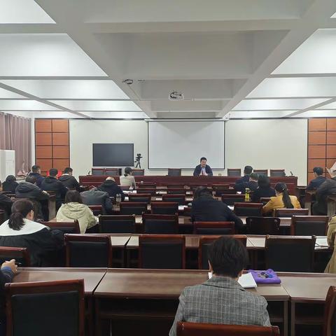 人民路街道开展干部“夜校”大学习活动