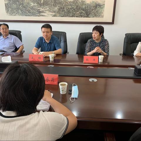 天桥东街街道人大代表调研疫情防控工作