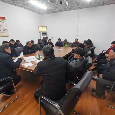 大桥街道张公店村开展一月份“主题党日+阳光议事”活动和2021年度述职报告测评会