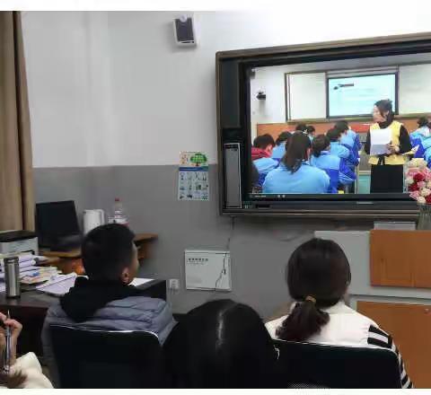 【首开东洲初级中学】阅读点燃智慧  知识照耀人生