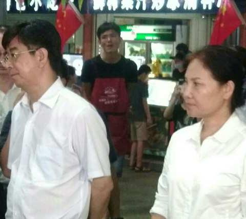 吴岩峻市长对我市国庆黄金周旅游市场秩序进行调研