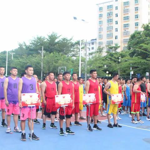 乐东黎族自治县“迎八一·双拥杯”男子篮球邀请赛火热进行中……