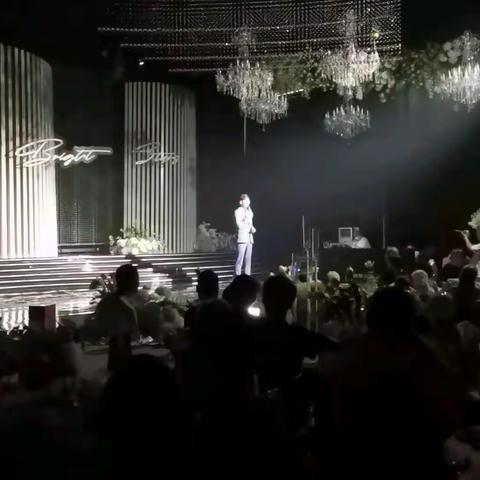 共和国又一小家庭诞生！鞍山孙氏宗亲一小女，新婚喜宴在东山宾馆大礼堂隆重举行！