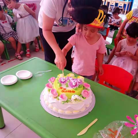 后沟幼儿园小二班张嘉馨宝贝生日会缩影