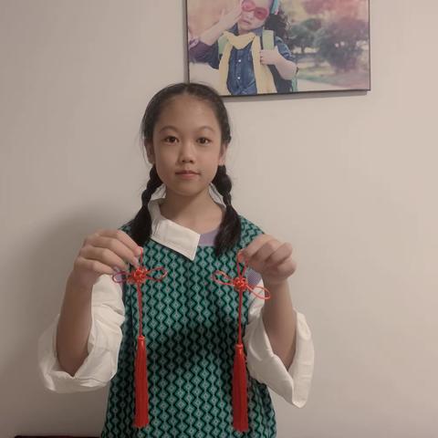 刘英小学401班俞馨—中国结