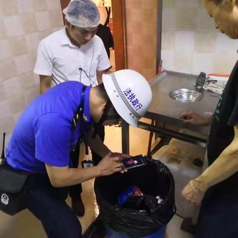 【鹿城执法大南中队】垃圾分类执法在行动之餐饮业厨余垃圾分类投放