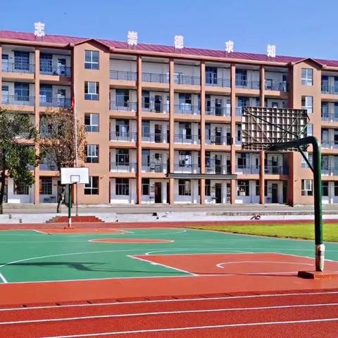 初蕊绽芬芳，磨砺促成长——南征中学举行“教研组长示范课”和“新进教师亮相课”活动