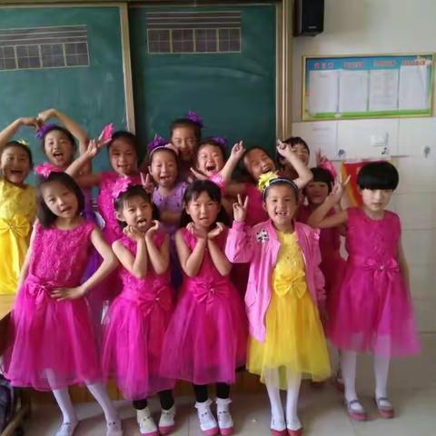 果庄中心小学一年级三班六一儿童节文艺汇演