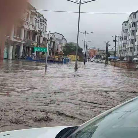 汛情就是命令，尼三中全力安置受灾民众