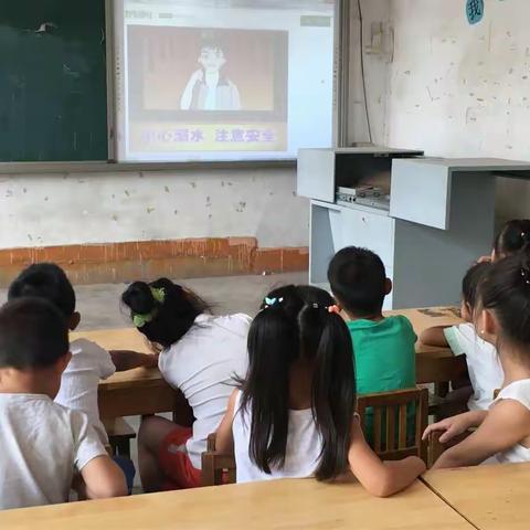 平王幼儿园防溺水教育