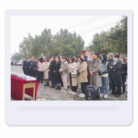 【大聚合强党建行动】人民街道南塘个体工商联合党支部为优秀共产党员免费赠送老花镜公益活动