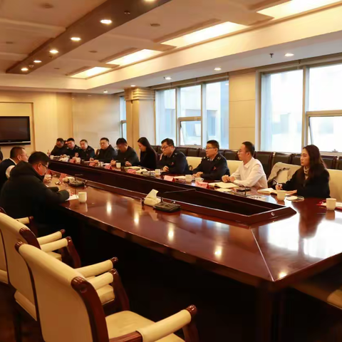区财政局与中建八局二公司举行工作对接会