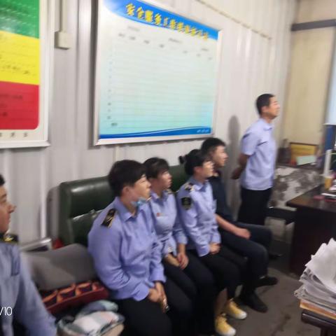 西安公交集团第六公司党委八支部组织党员青年观看“庆祝中国共产党成立一百周年庆典直播”