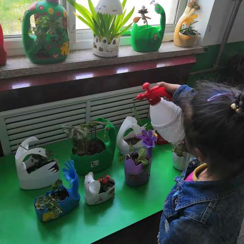 枣臻幼儿园五一劳动节活动《我劳动，我光荣》