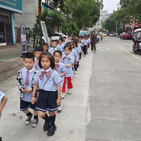 小鬼当家，快乐购物——古市小学一年级社会实践