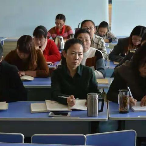 围场逸夫小学语文教师参加部编版教材培训