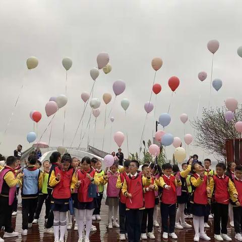 今天我们十岁了：感恩成长，扬帆起航！