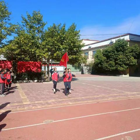 “喜迎二十大，争做好队员”——四堡中心小学举行庆祝第73个少先队建队日暨二年级分批入队仪式